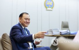 Л.Гантөмөр: Төрд шургалсан хувалзнуудаас эхлээд салах хэрэгтэй