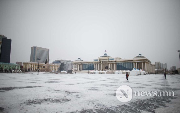 Улаанбаатарт цас орно, өдөртөө 19 градус хүйтэн