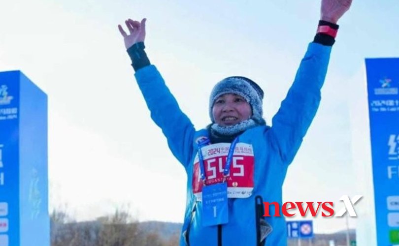 Өвлийн марафон гүйлтийн тэмцээнээс алт, мөнгөн медаль хүртжээ