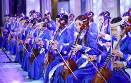 Фото: “Хуурын модернизм” морин хуурч хүүхдүүдийн тоглолт боллоо