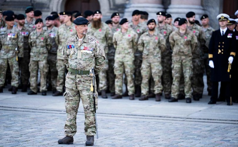 Дани улс туршлага судлахаар цэргүүдээ Украинд илгээнэ