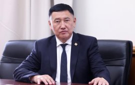 Д.Загджавыг ерөнхий аудитороос чөлөөлнө