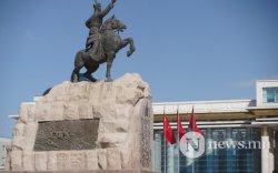 ЦУОШГ: 11-13-нд ихэнх нутгаар цаг агаар сэрүүсч, шороон шуурга шуурна