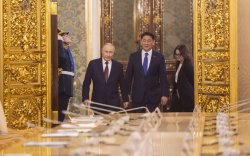 Монгол Улсын Ерөнхийлөгч У.Хүрэлсүх, ОХУ-ын Ерөнхийлөгч В.В.Путин нар албан ёсны уулзалт хийлээ
