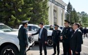 "Ниссан навара" загварын 20 автомашин гардуулжээ