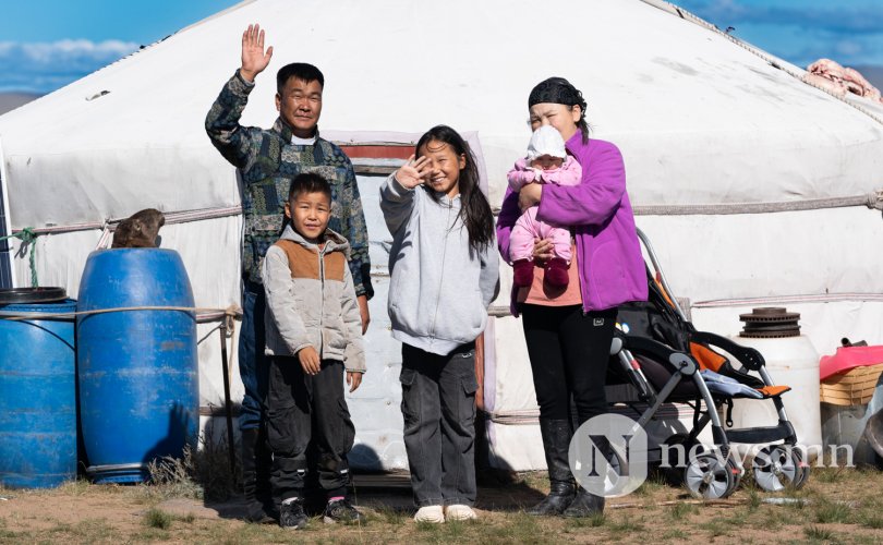 Deaf Nomads A3 (15 of 38)