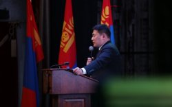 Хамтарсан засаг отгон хуралдаанаа хийж, Л.Оюун-Эрдэнэ өргөдлөө өгнө