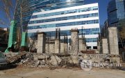 Сурвалжлага: Хувийн өмчийг хууль бусаар нураахдаа 1.3 тэрбумыг зарцуулна