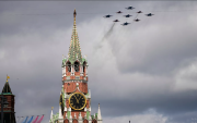 Ялалтын баярын өмнө тулаан ширүүсэв