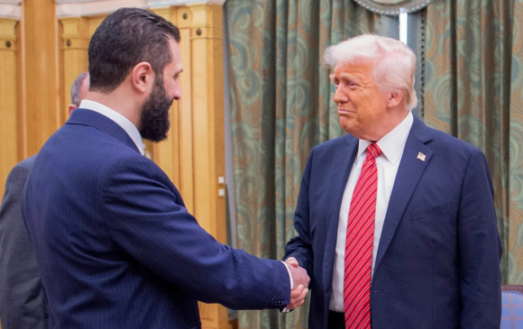 Трамп Сирийн хоригийг албан ёсоор цуцаллаа