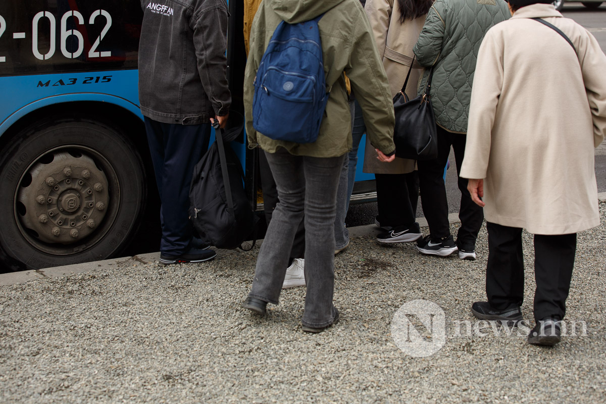 bus stop (2 of 10)