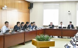 "Төрийн албаны шинэтгэл удирдах албан тушаалтны тоог цөөлөхөөс эхэлнэ"
