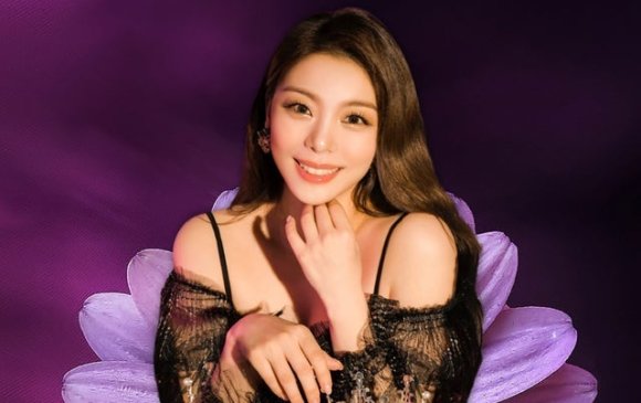 К-попын хүчирхэг дуу хоолой AILEE Монголд ирлээ