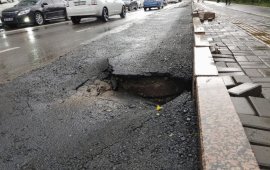 Ганц ширүүн бороонд “урссан” ганган бродюрны хариуцлагыг хэн үүрэх вэ?