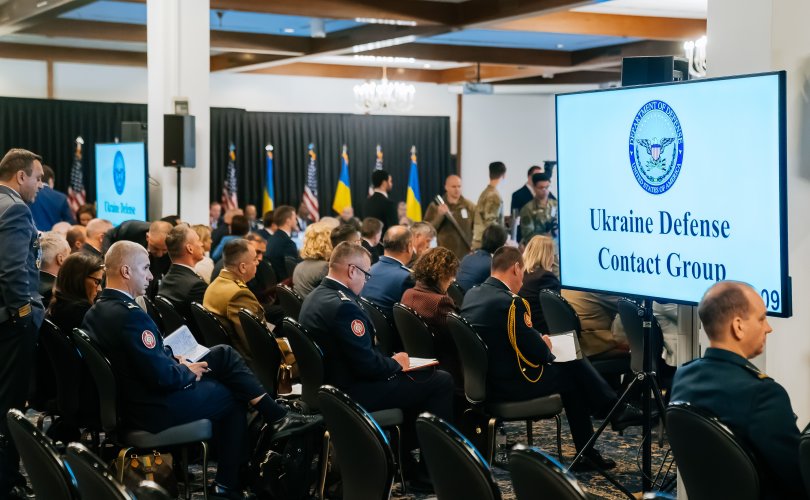 Украинд туслах бүлгийн хуралд Пентагоны тэргүүн оролцохгүй