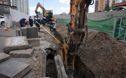 Авто замын борооны ус зайлуулах шугам угсарч байна