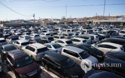 Иргэд автомашины татварыг бууруулахыг шаардаж байна!