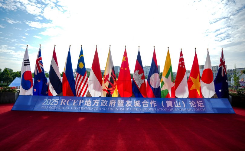 "RCEP-2025": Барууны орнуудыг ардаа орхих хүч Азид бий