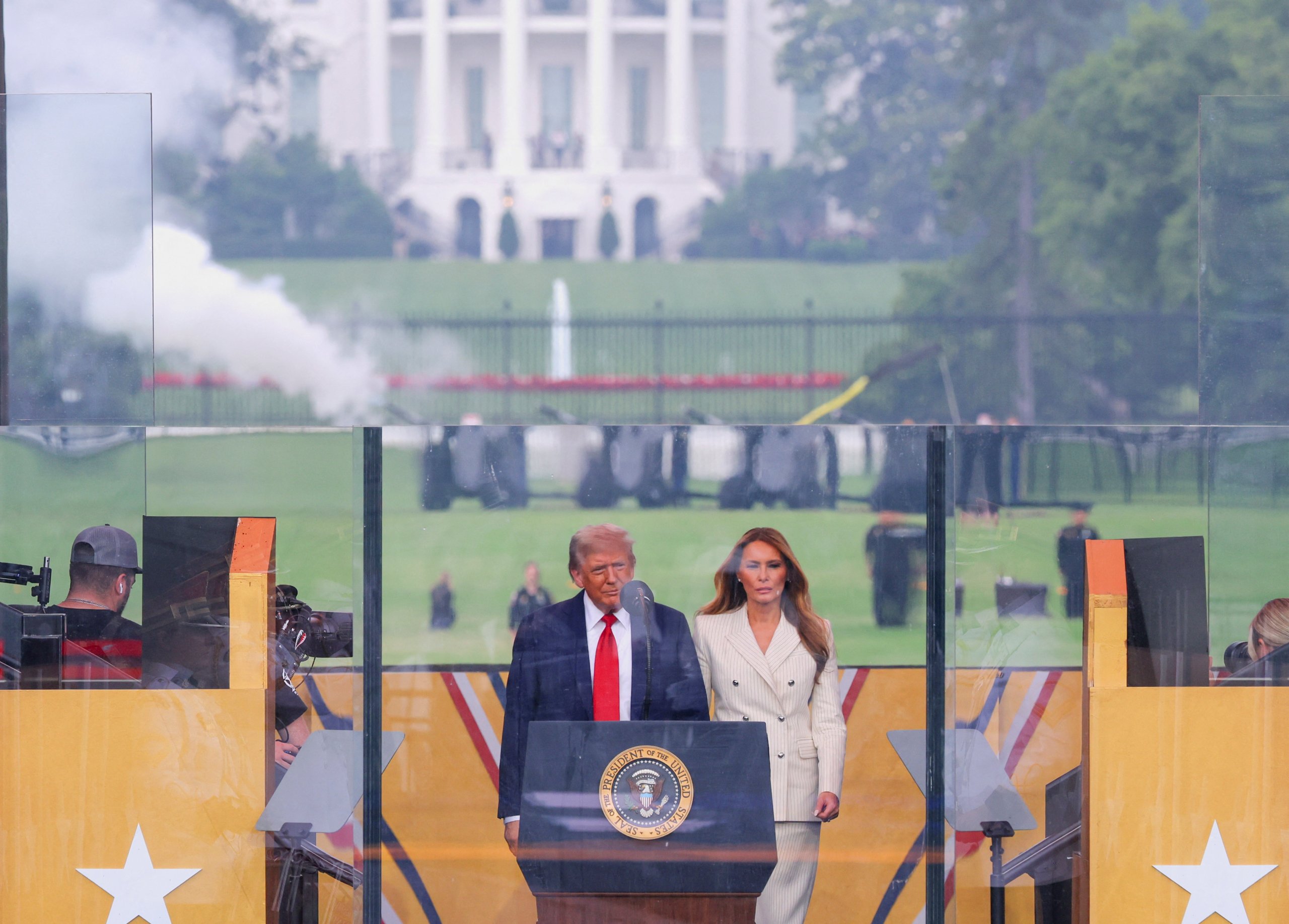 Military-parade-to-commemorate-the-U-S--Armys-250th-Birthday-in-Washington-6672x7i7
