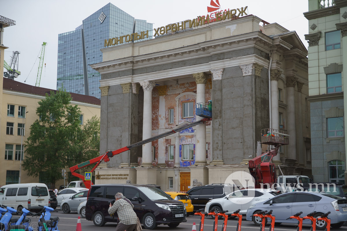 Mongolian stock exchange hurungiin birj (1 of 8)