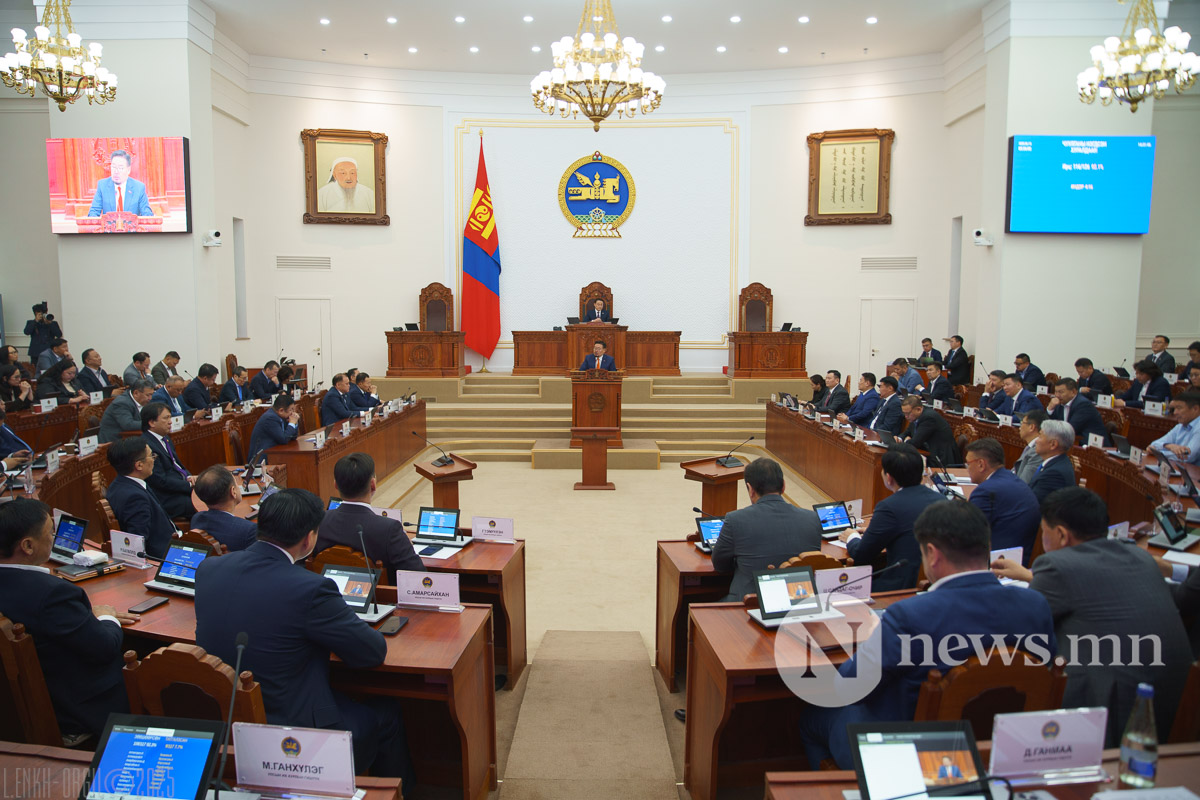 Zandanshatariig yrunhii saidaar tomilov (8 of 23)