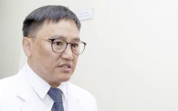 Ж.Чинбүрэн: Вакцин хийлгэхгүй бол сургууль, цэцэрлэгт суулгахгүй
