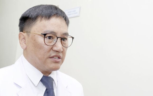 Ж.Чинбүрэн: Вакцин хийлгэхгүй бол сургууль, цэцэрлэгт орох боломжгүй