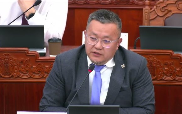 53.5 тэрбум төгрөгөөр шороон овоолго босгосон Ж.Золжаргалыг АТГ-т шалгуулъя
