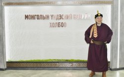 Дархан аварга Б.Бат-Эрдэнэтэй ижил нэртэй 15,495 иргэн байна