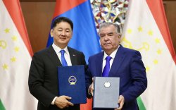 Хамтын ажиллагааны баримт бичгүүдэд гарын үсэг зурлаа