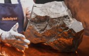 Ангараг гаригийн хамгийн том хэлтэрхийг дуудлагаар худалдана