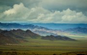 Өнөөдөр Алтай, Хангайн уулархаг нутгаар бороо орно