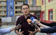 Хотын даргын орлогч П.Наранбаяр сайдын тансаглалыг шүүмжлэв