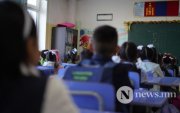 Сурагчийн дүрэмт хувцсанд поло цамцыг нэмэх санал хүргүүлнэ