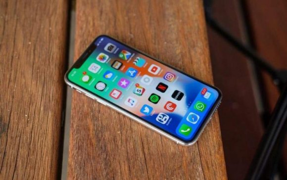 Iphone X борлуулалт тааруухан байна