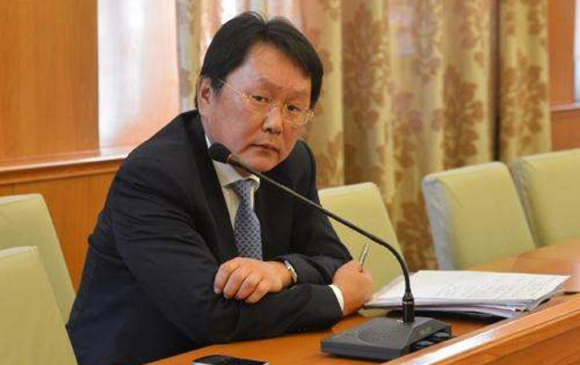 Монгол банкны ерөнхийлөгч асан Н.Золжаргалыг шалгаж байна