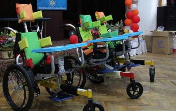 Фото: “Сайн найз” баяр дээр баяр бэлэглэв