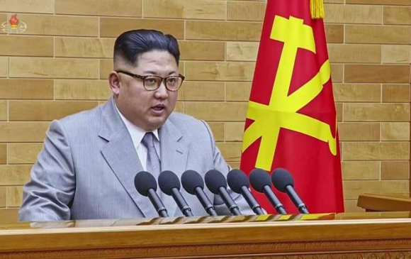 Ким: Цөмийн зэвсгийн товчлуур ширээн дээр минь байна