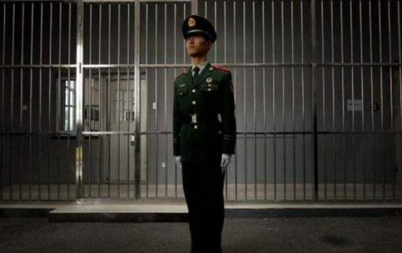Хятад 2017 онд авлигын хэргээр 159 мянган хүнийг шийтгэжээ