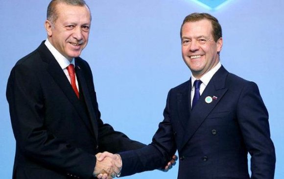 Медведев Туркийн ерөнхийлөгчийн тангараг өргөх ёслолд оролцоно