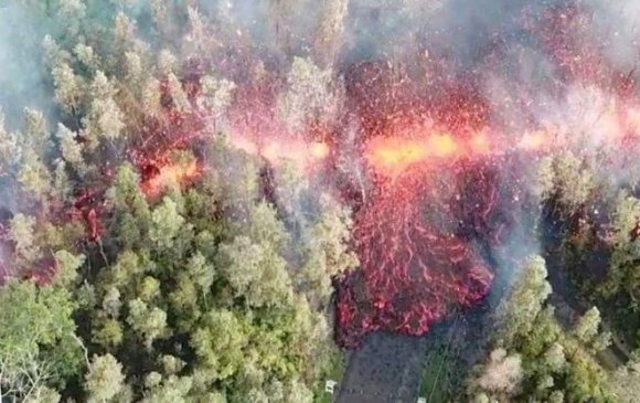 Хавайд галт уул дэлбэрч, хүчтэй газар хөдлөв