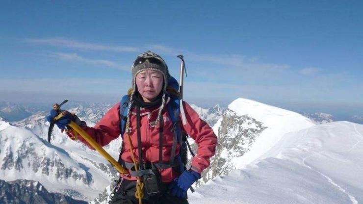 Б.Гангаамаа “Үхлийн” уулын оргилд хүрэхэд  1211 метр үлдлээ