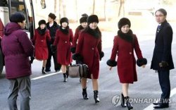 Хойд Солонгосын урлагийн баг нутаг буцлаа