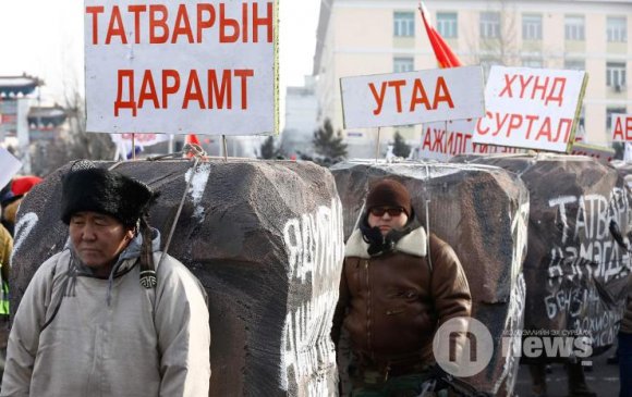 АН: Бидний үед монголчууд өөрийн эрхээр зовсон