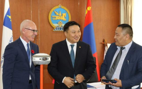 Канад улсын Засгийн газраас тоног төхөөрөмжийн дэмжлэг үзүүлэв